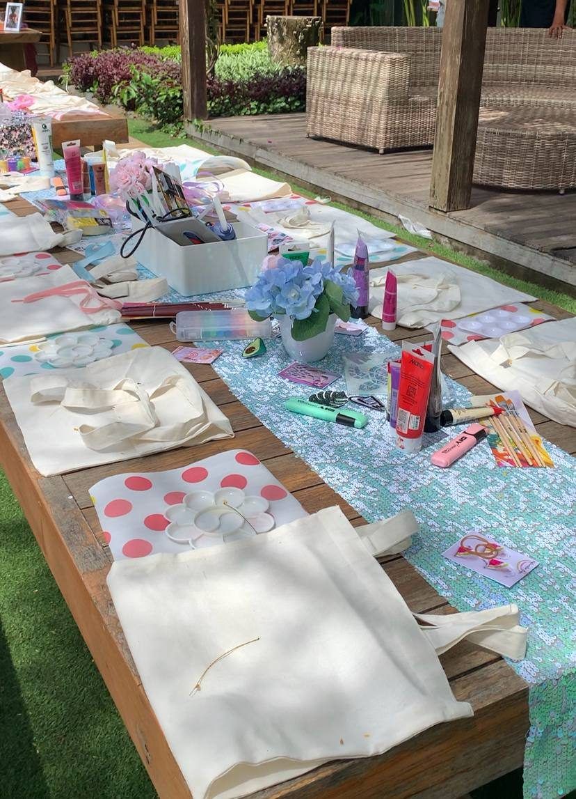 Workshop: tote bag painting