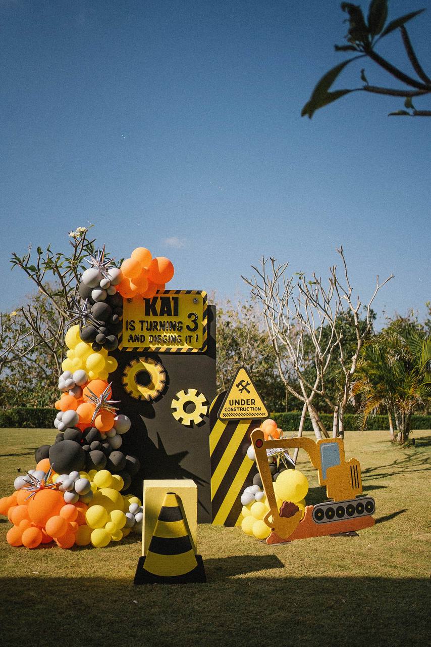 A builders' party pitched exactly at three years old — a real kids birthday party in Bali