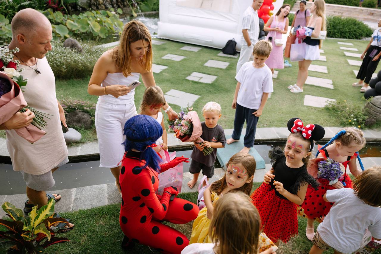 A Miraculous party where both of them came — photo 2