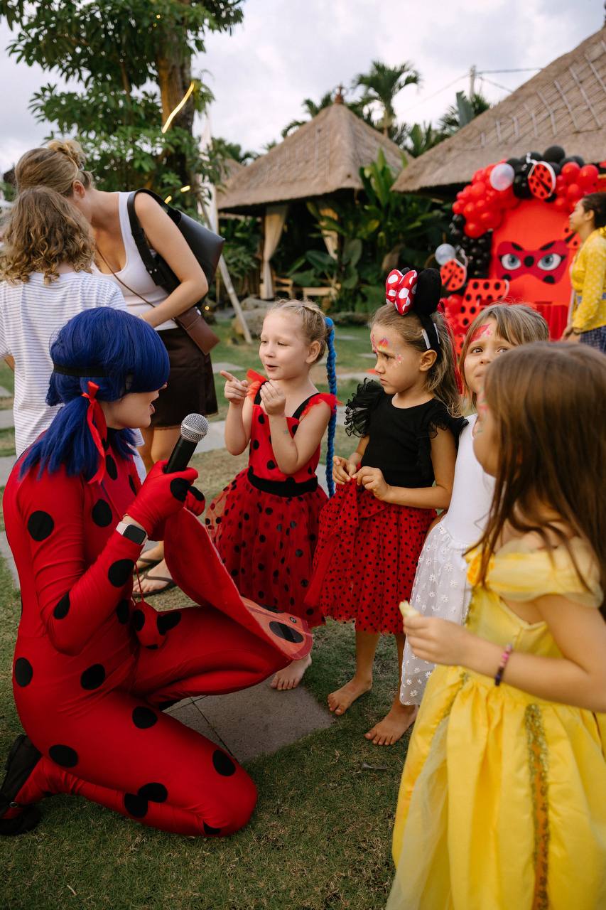 A Miraculous party where both of them came — photo 7