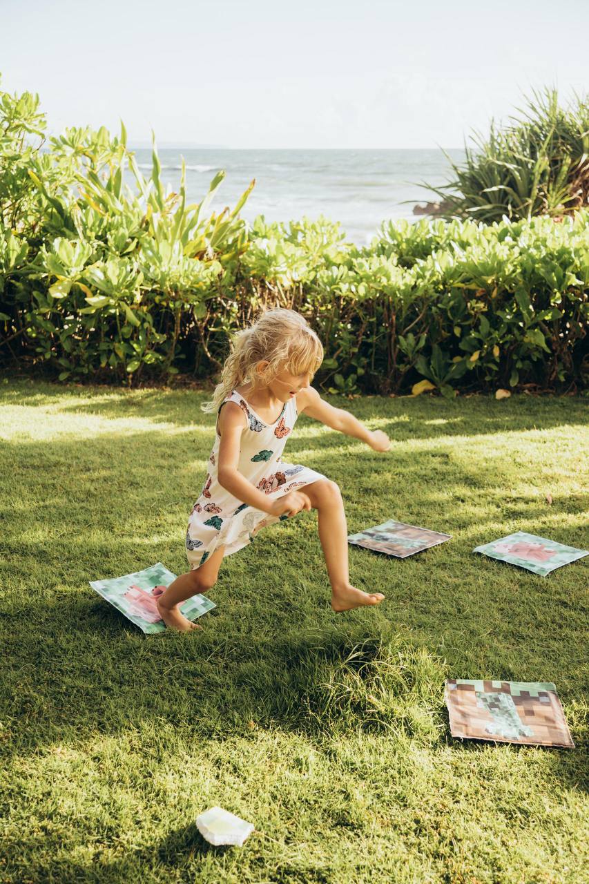 A Minecraft birthday with the ocean in every photograph — a real kids birthday party in Bali