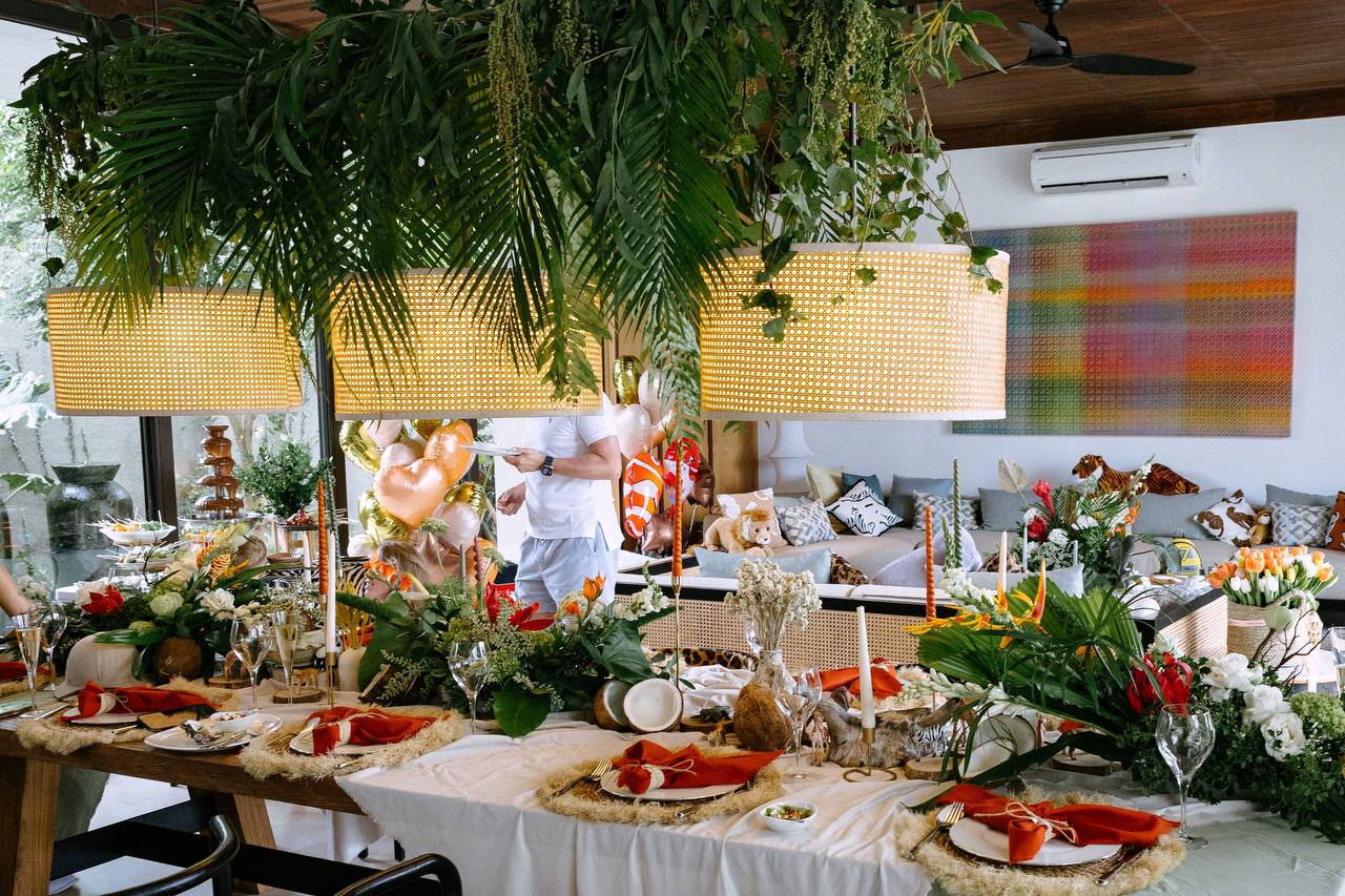 A safari birthday with a dinner party running beside it — photo 2
