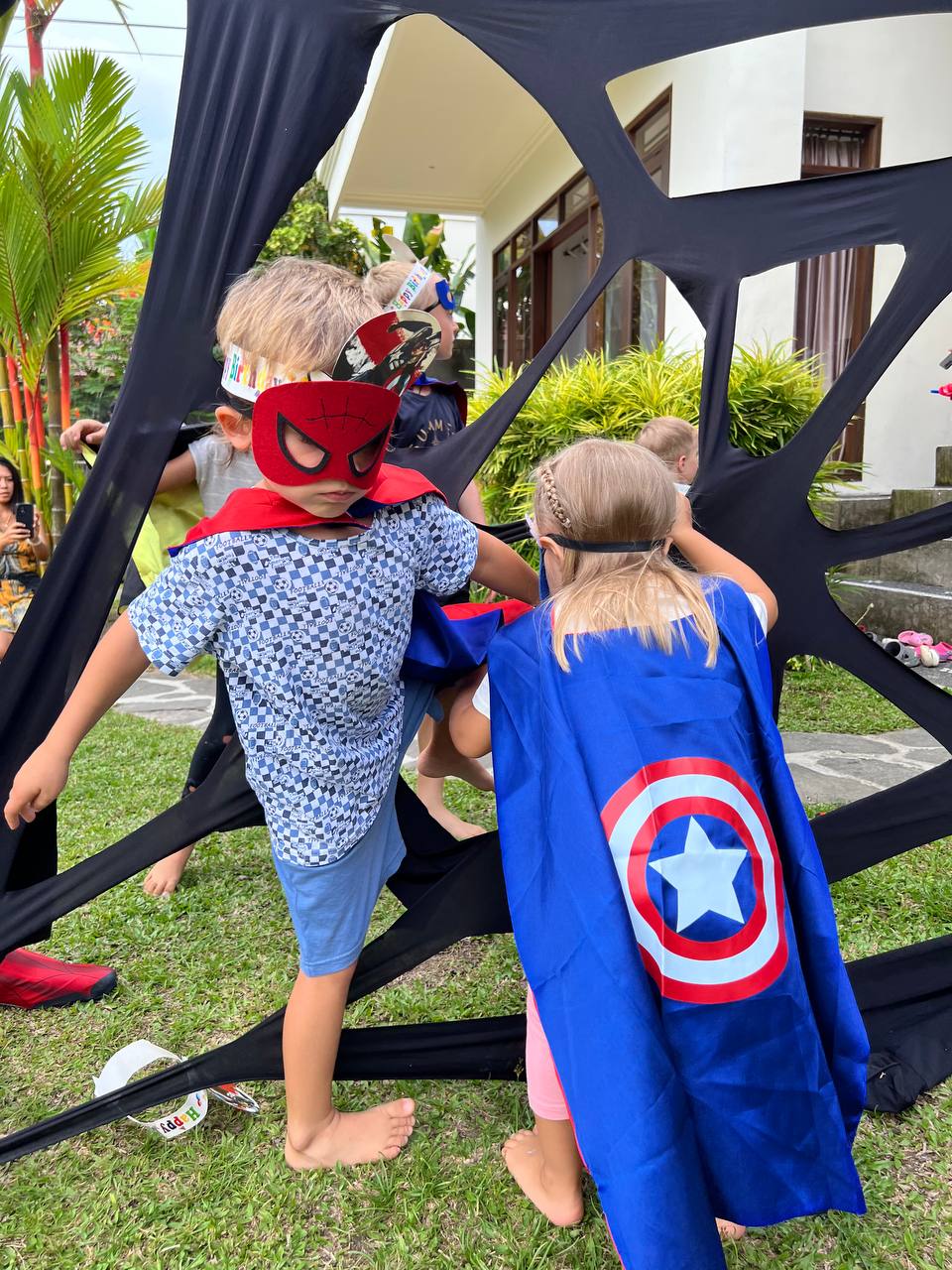 A Spiderman party where every guest arrived as somebody — photo 4