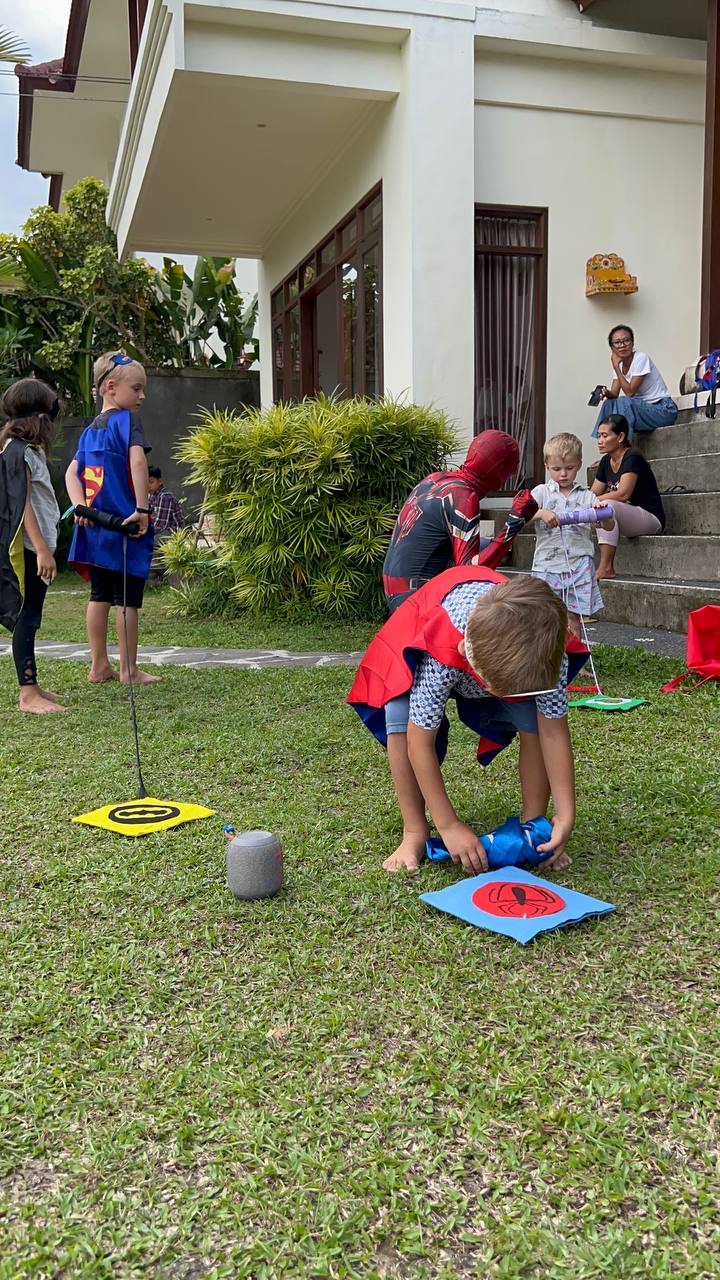 A Spiderman party where every guest arrived as somebody — photo 5