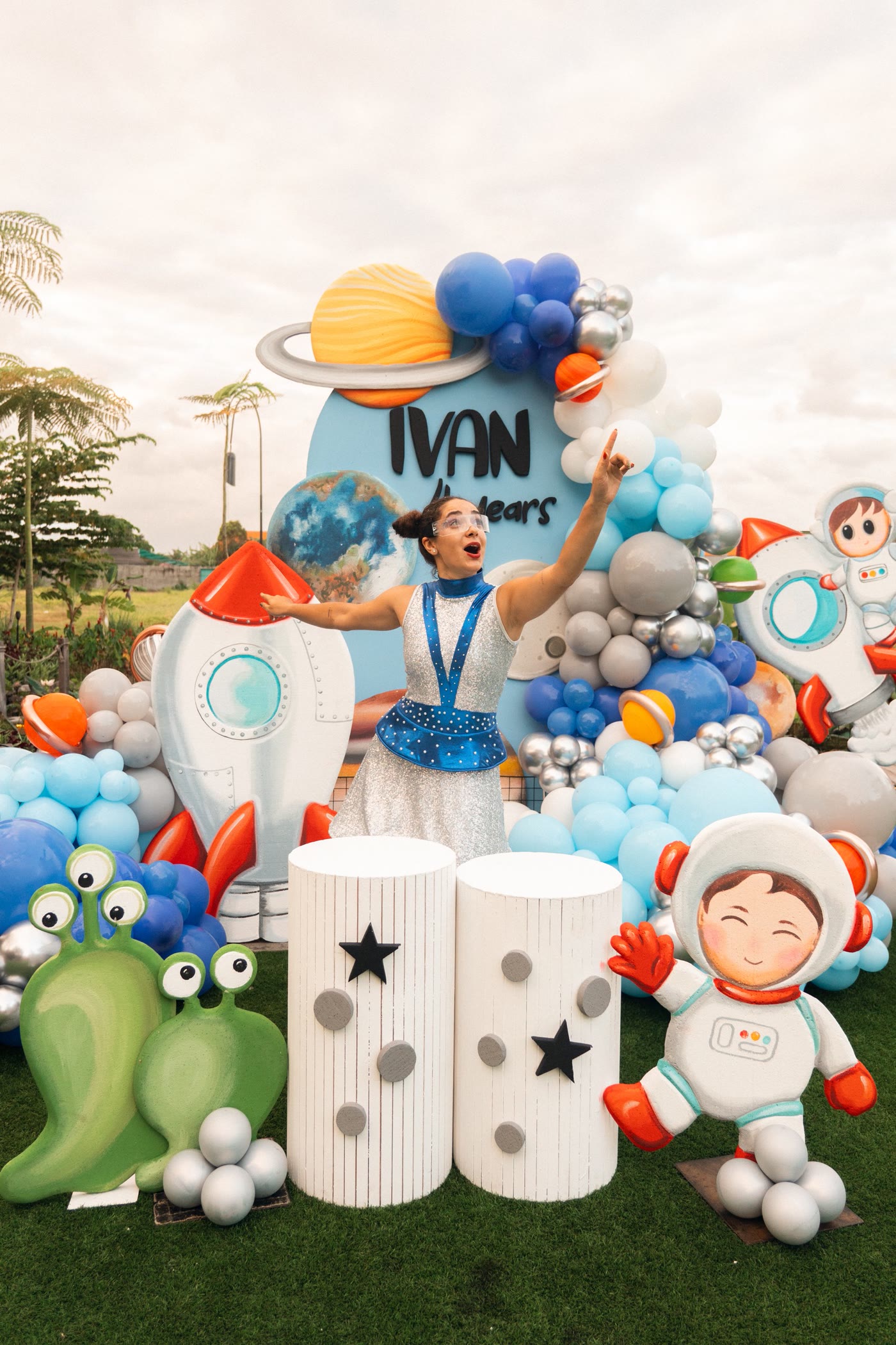 Space birthday party in Bali